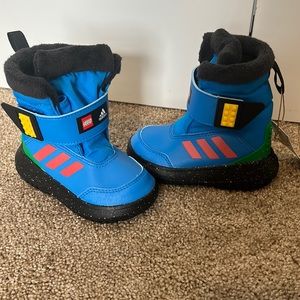 Size 6 toddler Adidas snow boots, Lego edition.